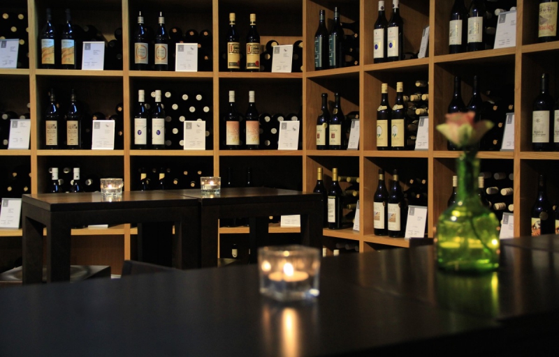 magasin-MALAUSSENE-min_wine_vinorama_wine_bottle_cellar_red_wine_wines_storage_wine_rack-1077047